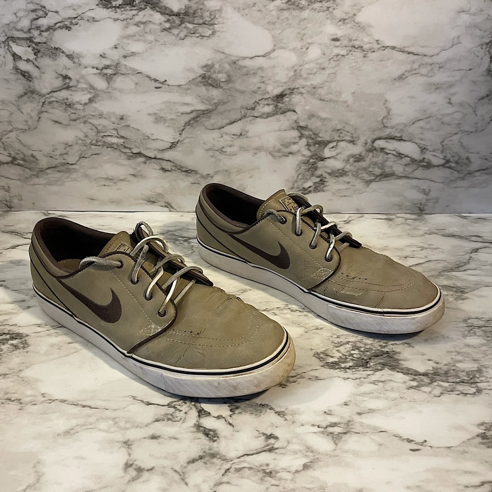 Men’s Size 9.5 Nike Stefan Janoski Skate Shoes